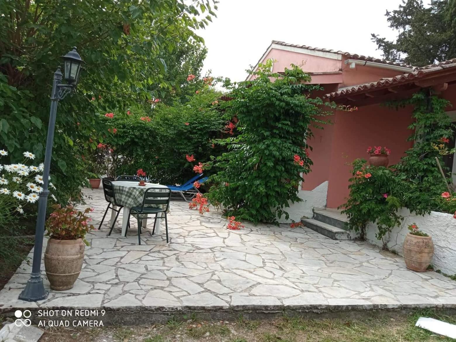 Errika Apartman Ípszosz Kültér fotó